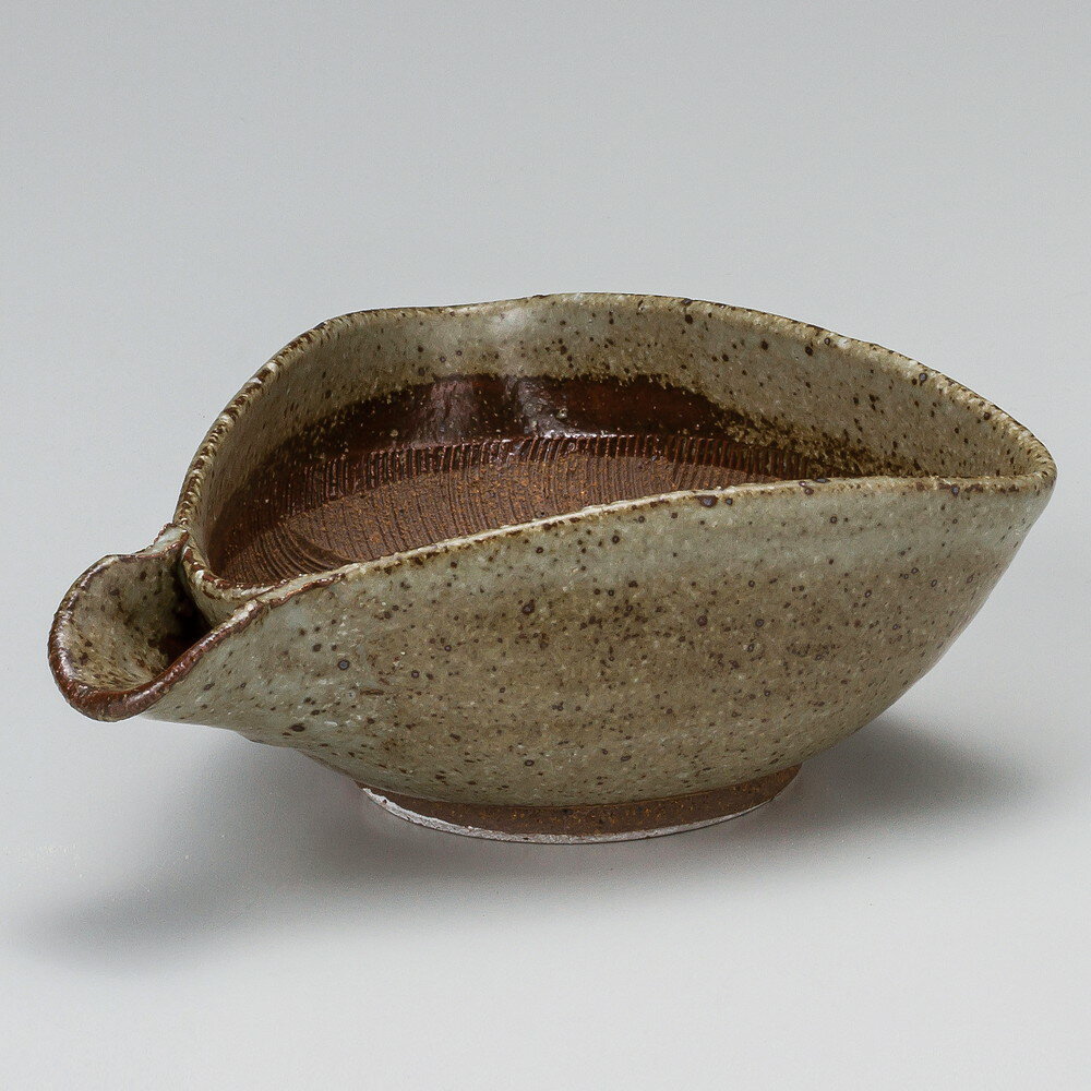 ☆ すり鉢 ☆ 唐津花紋片口(中) [ 17.5 x 13 x 6.8cm ] 【 料亭 旅館 和食器 飲食店 業務用 】