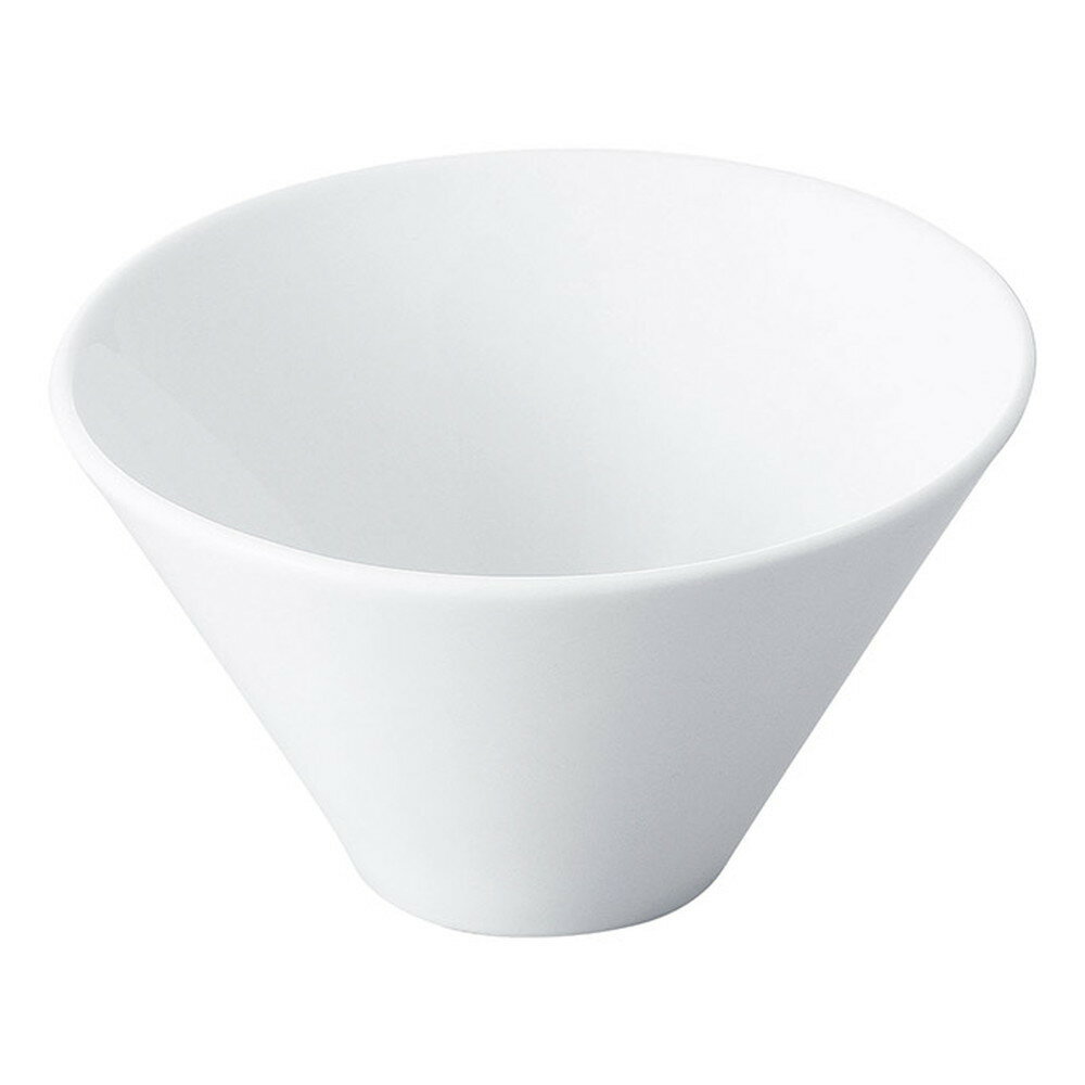 [商品名]　アーバンスラッシュボール(中)[素材]　磁器[寸法]　φ15 x 8.8cm お店からご自宅まで、季節を問わず、様々なシーンでご利用いただける商品です。[ φ15 x 8.8cm ] 磁器 中国製 一部の商品はメーカーよりお取り寄せとなりますので、納期が前後することがございます。あらかじめご了承ください。商品によっては手造りのため、写真と色・かたちが若干異なることがございます。われものですので丁重に梱包させていただいておりますが、ご質問などございましたらお気軽にお問い合わせください。ご注文に関する注意事項は 【こちら】ご購入前にご確認ください。