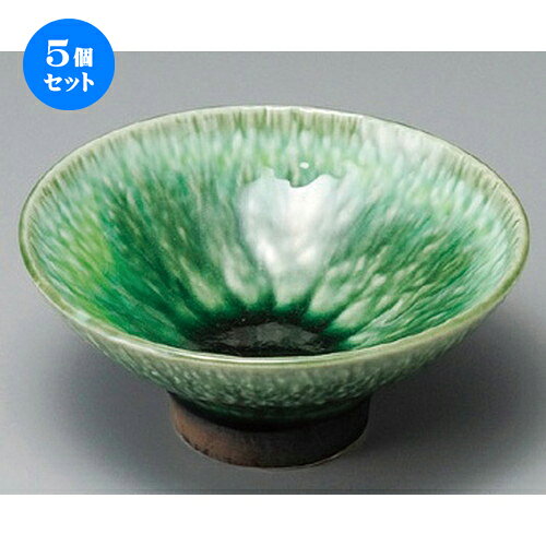 [商品名]　緑釉黄流とちり4寸高台鉢[素材]　陶磁器[寸法]　[ 120 x 55mm ] お店からご自宅まで、季節を問わず、様々なシーンでご利用いただける商品です。1個あたりの寸法[ 120 x 55mm ]メーカーからの取り寄せ商品の為、納期まで1週間前後かかります。あらかじめご了承ください。商品によっては手造りのため、写真と色・かたちが若干異なることがございます。われものですので丁重に梱包させていただいておりますが、ご質問などございましたらお気軽にお問い合わせください。ご注文に関する注意事項は 【こちら】ご購入前にご確認ください。 ご注文に関する注意事項は 【こちら】ご購入前にご確認ください。 &nbsp;&nbsp;&nbsp; 涼華4.5小鉢 [140 x 55mm] 緑川三つ葉小鉢（小） [80 x 52mm] 緑川三つ葉小鉢（大） [100 x 64mm] &nbsp;&nbsp;&nbsp; 渕金ヒワ吹梅型3.5小鉢 [100 x 65mm] 瑠璃菊型中附 [105 x 47mm] 瑠璃菊型小鉢 [120 x 50mm]