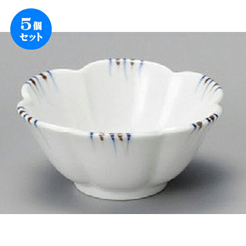[商品名]　渕二色十草花型珍味[素材]　陶磁器[寸法]　[ 73 x 37mm ] お店からご自宅まで、季節を問わず、様々なシーンでご利用いただける商品です。1個あたりの寸法[ 73 x 37mm ]メーカーからの取り寄せ商品の為、納期まで1週間前後かかります。あらかじめご了承ください。商品によっては手造りのため、写真と色・かたちが若干異なることがございます。われものですので丁重に梱包させていただいておりますが、ご質問などございましたらお気軽にお問い合わせください。ご注文に関する注意事項は 【こちら】ご購入前にご確認ください。 ご注文に関する注意事項は 【こちら】ご購入前にご確認ください。 &nbsp;&nbsp;&nbsp; 渕サビ粉引千代口 [83 x 30mm] 渕銀八角小鉢 [100 x 94 x 38mm] 渕二色十草花型小付 [93 x 42mm] &nbsp;&nbsp;&nbsp; 4.8うどん鉢 [152 x 73mm] 琥珀小付 [86 x 86 x 46mm] 琥珀小鉢（小） [93 x 42mm]