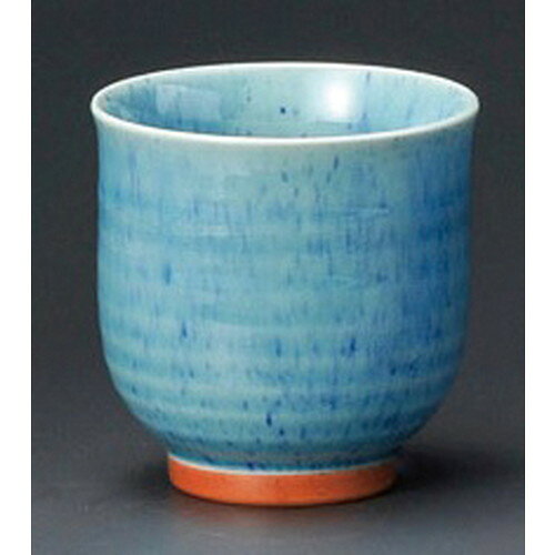 [商品名]　流水湯呑[素材]　陶磁器[寸法]　[ 75 x 78mm・220cc ] お店からご自宅まで、季節を問わず、様々なシーンでご利用いただける商品です。[ 75 x 78mm・220cc ]メーカーからの取り寄せ商品の為、納期まで1週間前後かかります。あらかじめご了承ください。商品によっては手造りのため、写真と色・かたちが若干異なることがございます。われものですので丁重に梱包させていただいておりますが、ご質問などございましたらお気軽にお問い合わせください。ご注文に関する注意事項は 【こちら】ご購入前にご確認ください。 &nbsp;&nbsp;&nbsp; 乱十草長湯呑 [55 x 100mm] 立春粉引切立湯呑 [70 x 81mm・210cc] 流し新湯呑 [67 x 82mm] &nbsp;&nbsp;&nbsp; 緑磁小湯呑 [57 x 76mm] 緑ゴス長湯呑 [65 x 75mm] 竜田姫高台湯呑 [78 x 84mm]