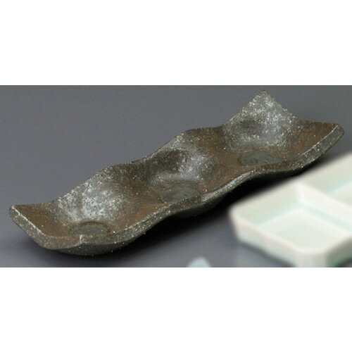 樂天商城 - ☆ 仕切薬味皿 ☆ 黒窯変三品薬味皿 [ 230 x 82 x 30mm ] 【蕎麦屋 定食屋 和食器 飲食店 業務用 】