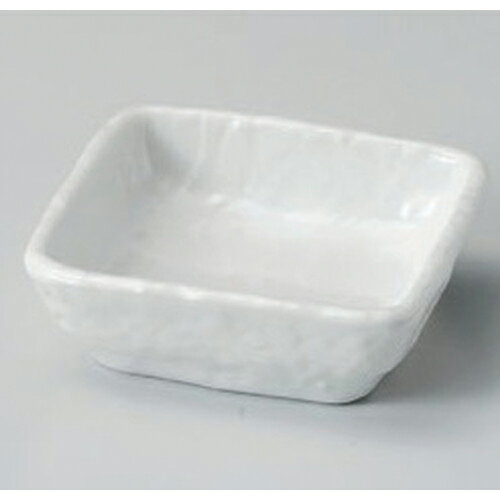 Small Saucers - 白釉角小付 [ 8.3 x 8.3 x 3cm 124g ] | 和食器 鉢 小鉢 ボウル 料亭 ホテル 食器 業務用 飲食店 カフェ うつわ 器 おしゃれ かわいい ギフト プレゼント 内祝い 誕生日 贈り物 贈答品 おすすめ