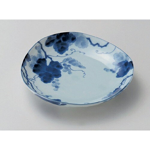 China - ☆ 組小皿 ☆藍染ぶどう三角5.0皿 [ 16.3 x 3.2cm 250g ] [ 料亭 旅館 和食器 飲食店 業務用 ]