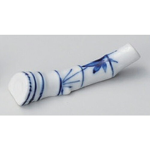 [商品名]　竹根箸置[素材]　陶磁器[寸法]　[ 7.8cm 24g ]お店からご自宅まで、季節を問わず、様々なシーンでご利用いただける商品です。[ 7.8cm 24g ] 一部の商品はメーカーよりお取り寄せとなりますので、納期が前後することがございます。あらかじめご了承ください。商品によっては手造りのため、写真と色・かたちが若干異なることがございます。われものですので丁重に梱包させていただいておりますが、ご質問などございましたらお気軽にお問い合わせください。ご注文に関する注意事項は 【こちら】ご購入前にご確認ください。 &nbsp;&nbsp;&nbsp; 嵯峨野小レンゲ[15.4×4.7]嵯峨野小受台[8.8×6.6×3]嵯峨野呑水[14.6×13×5.5] &nbsp;&nbsp;&nbsp; 切板白箸置[6.1]こますじ朱天黒8寸5分木目角長カスター盆(ABS)[25.8×16.2×2.2]バチアミ箸置[7.8]