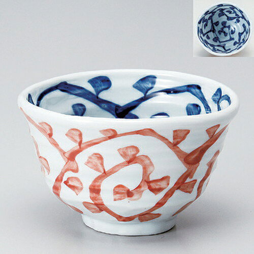 [商品名]　二色タコ唐草4.5丼[素材]　陶磁器[寸法]　[ 13.2 x 12.2 x 7cm 261g ]お店からご自宅まで、季節を問わず、様々なシーンでご利用いただける商品です。[ 13.2 x 12.2 x 7cm 261g ] 一部の商品はメーカーよりお取り寄せとなりますので、納期が前後することがございます。あらかじめご了承ください。商品によっては手造りのため、写真と色・かたちが若干異なることがございます。われものですので丁重に梱包させていただいておりますが、ご質問などございましたらお気軽にお問い合わせください。ご注文に関する注意事項は 【こちら】ご購入前にご確認ください。 &nbsp;&nbsp;&nbsp; 赤絵間取八角丼[13.5×7]淡彩丸紋花4.5多用碗[13.8×8]金茶吹姫茶碗[10×6.5] &nbsp;&nbsp;&nbsp; 茶均窯六兵衛中平[11.7×5.5]三島中平[11.2×6.3]二色タコ唐草4.8丼[14.3×13.2×8.5]