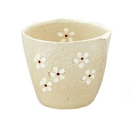 直径8.5×高さ7.5cm　　240cc　 しろかわいらしい白い押花のモチーフをやさしいアイボリー地の器にちりばめました。ワンポイントの赤色が食卓を華やかにしてくれます。 　