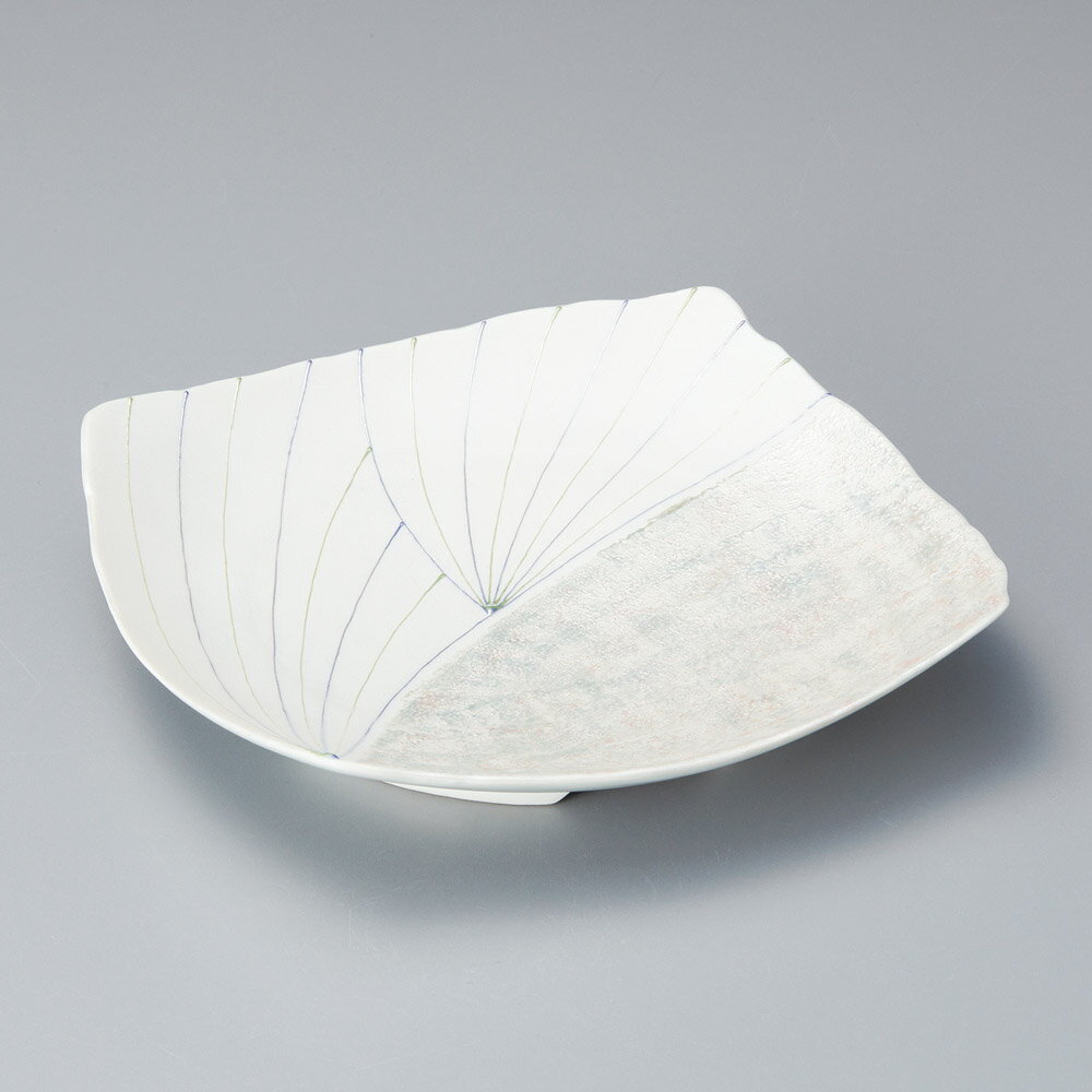 錦雲の糸正六角口変皿（有田焼）