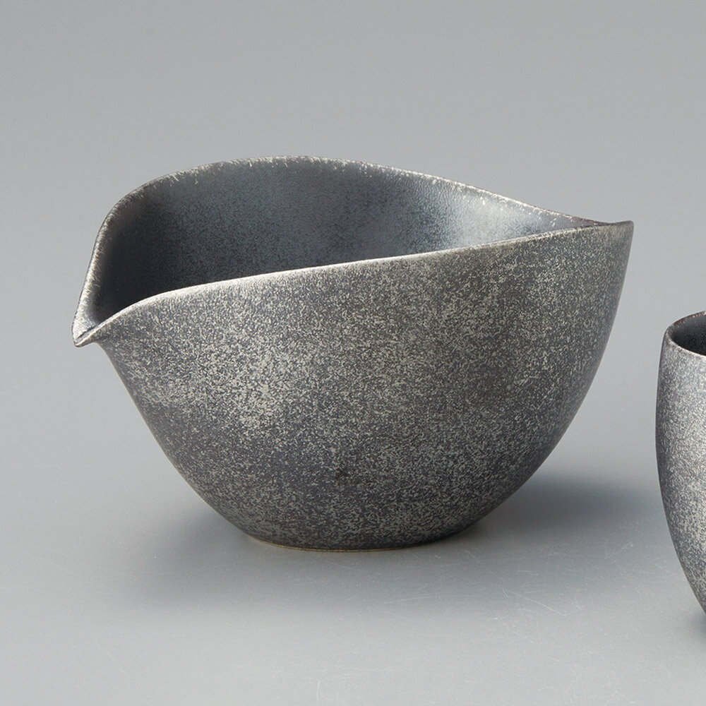 銀錆プラチナ叩片口鉢（有田焼）