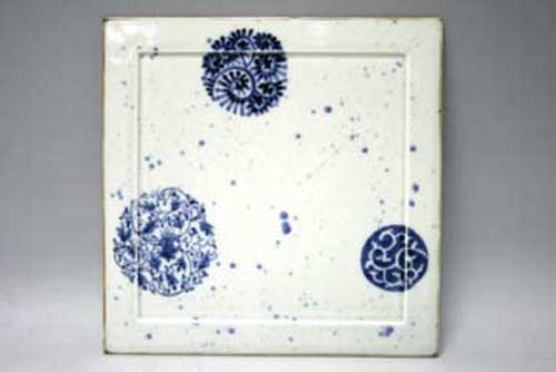 有田焼スクエア・ディナープレート唐草丸紋