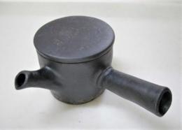 【ギフト/贈答品】【母の日　誕生日】【父の日】【山功窯】黒錆花プリン急須