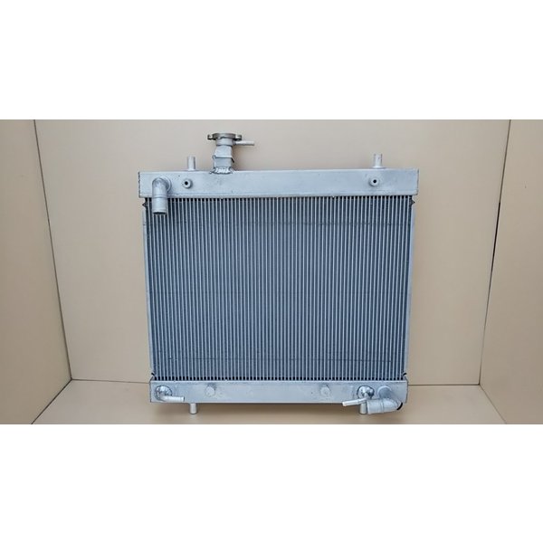 即納 新品ラジエター NV100 クリッパー クリッパーリオ アルミラジエーター DR64V DR64W A/T ターボ
