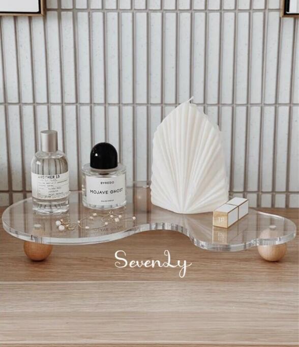 Rakuten - SevenLy アクリル製多目的トレイ クリエイティブデザイン 香りオイル置き リビング擺件 卓上置物棚 ホームデコ 家庭用 軽量で使いやすい 小物収納にも活用可能 透明素材が空間をすっきりさせ