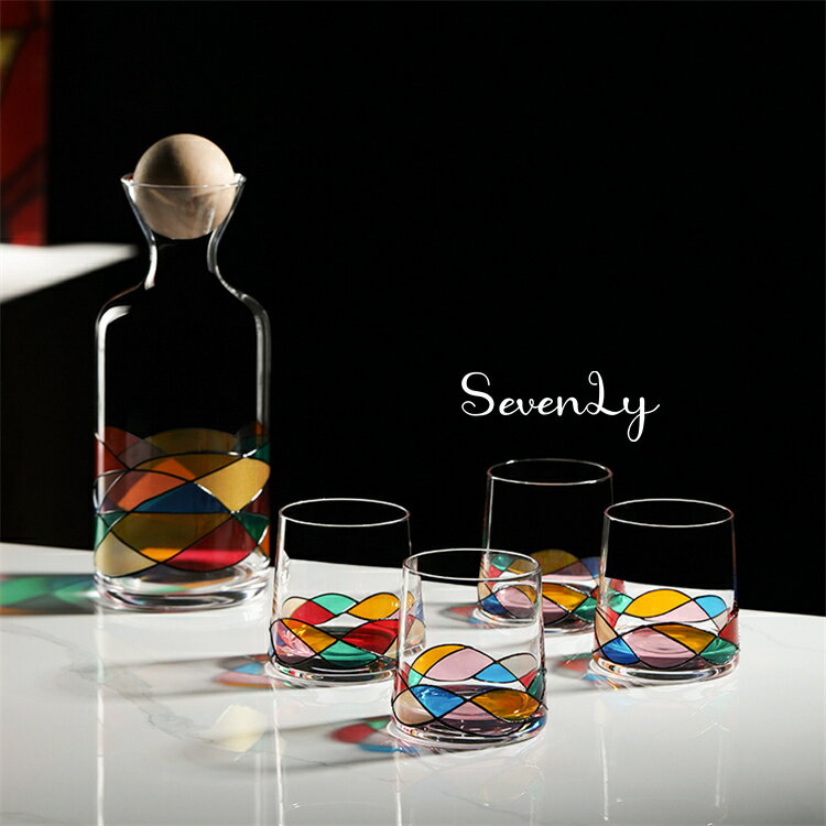 Rakuten - SevenLy 北欧スタイル 大容量ガラスセット 冷水ポット+4杯 ピッチャー1200ml グラス各270ml 家庭用 シンプル透明デザイン 冷たい飲み物用 日常の水分補給やゲスト接待に活用できる実用アイテム