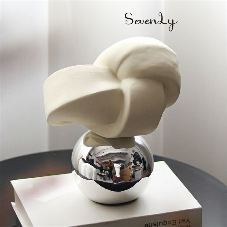 Rakuten - SevenLy 22cm×20cm×25cmユニークツイストオブジェ 抽象アートなリビング飾り 2色選択でインテリアアクセント 創作ギフトアイテム