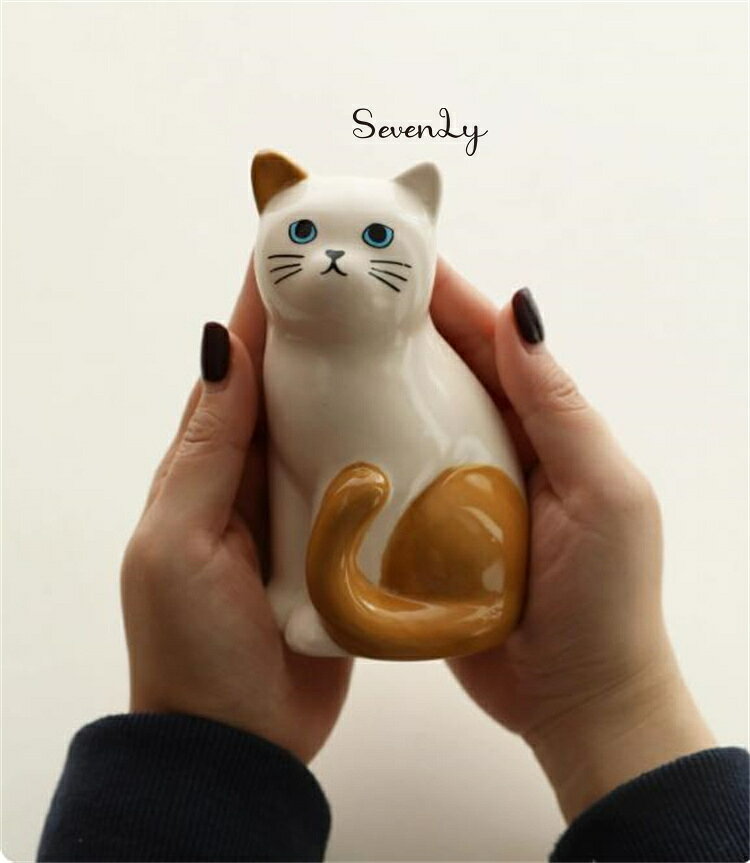 Rakuten - SevenLy 和テイストを取り入れた手書き風ねこ型陶器 文房具収納とミニフラワーベースの機能を兼ね備え、窓辺や本棚のディスプレイにぴったりのアイテムです