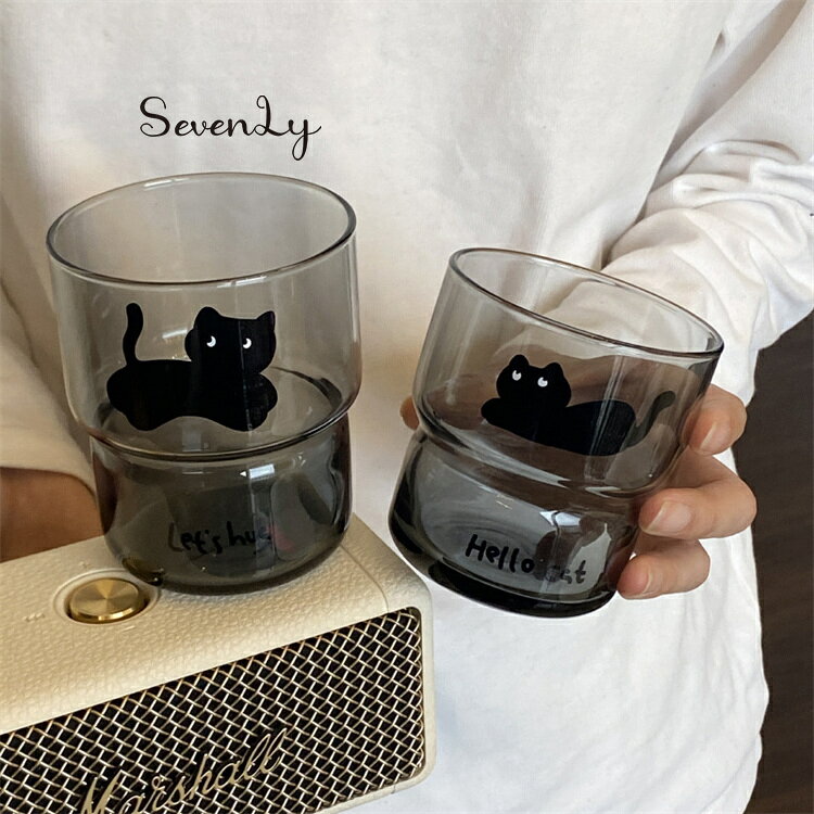 Rakuten - SevenLy 黒猫柄耐熱強化ガラスカップ。220ml・300ml・320mlの3サイズ展開 冷た飲み物から温かい飲み物まで対応可能 重ね置きできる省スペース設計で キッチンやオフィスでの使い勝手が良いデザインです