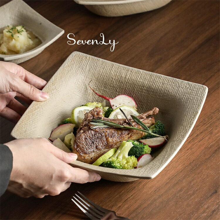 乐天商城 - SevenLy SNS で人気のレトロ陶器ボウルです素朴な土の質感がおしゃれで四角いフォルムが可愛く 150ml/300ml/800ml から選べますサラダやデザートに使うとカフェ風の写真が撮れます