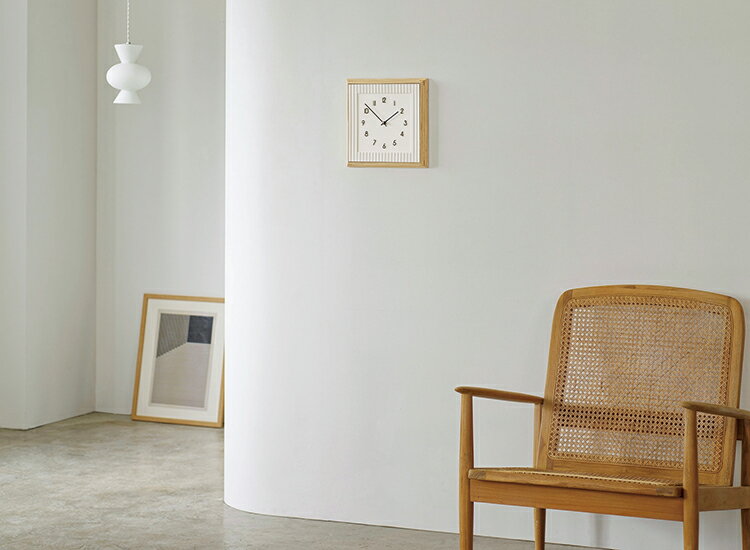 【レビューでプレゼント】INTERFORM インターフォルム CL-4510 Ecke エッケ 壁掛け時計 掛け時計 おしゃれ 時計 北欧 木目調 レトロ リビング ダイニング 寝室 新築 一人暮らし ウォールクロック 四角 正方形 アート オブジェ 静音 音がしない スイープムーブメント