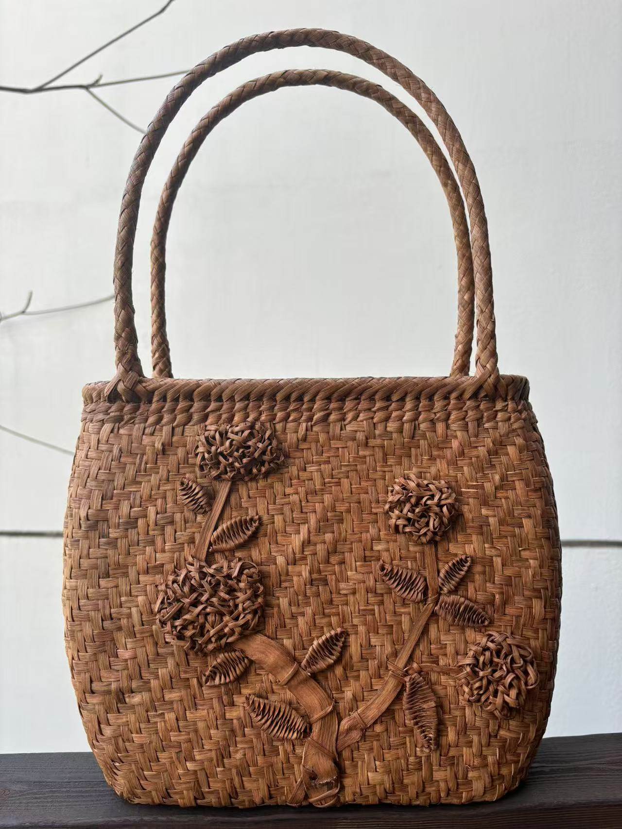 山葡萄 山葡萄かごバッグ 手作り 山葡萄籠バッグ 網代編み・花編み 肩掛けタイプ オリジナルデザイン レディースかごバッグ 夏バッグ トートバッグ おしゃれ 上品 自立 ファッション (約)幅32×本体高さ25×マチ11cm