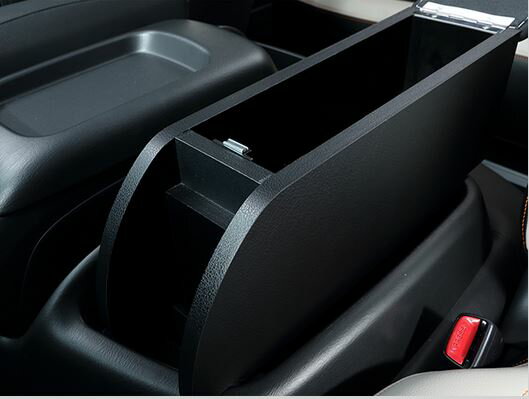 ユーアイビークル（UI-Vehicle）　ワイドボディ用アームレストBOXVer2　200系ハイエース