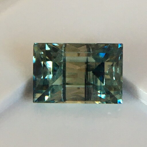 非加熱グリーンサファイア アフリカ産 0.93ct 鑑別書付 ノーヒート バイカラーサファイア イエローサファイア 大自然 パワー 希少 個性 芸術 ルース 新品 大粒 高級 ネックレス リング 指輪 G04 非加熱グリーンサファイア アフリカ産 0.93ct 鑑別書付 ノーヒート バイカラーサファイア イエローサファイア 大自然 パワー 希少 個性 芸術 ルース 新品 大粒 高級 ネックレス リング 指輪 G04