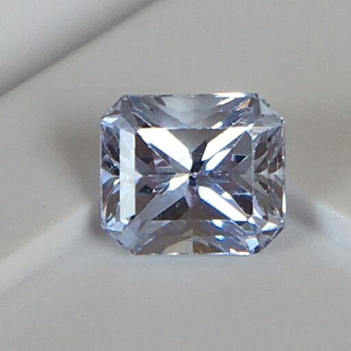 ホワイトサファイア 0.96ct 鑑別書付 マダガスカル産 カラーレス ブルーサファイア 希少 お守り 大自然 パワーストーン ルース ブルーダイヤモンド セレブ クワイエットラグジュアリー 新品 大粒 高級 リング 指輪 ネックレス 通常の加熱処理有 W14 ホワイトサファイア 0.96ct 鑑別書付 マダガスカル産 カラーレス ブルーサファイア 希少 お守り 大自然 パワーストーン ルース ブルーダイヤモンド セレブ クワイエットラグジュアリー 新品 大粒 高級 リング 指輪 ネックレス 通常の加熱処理有 W14
