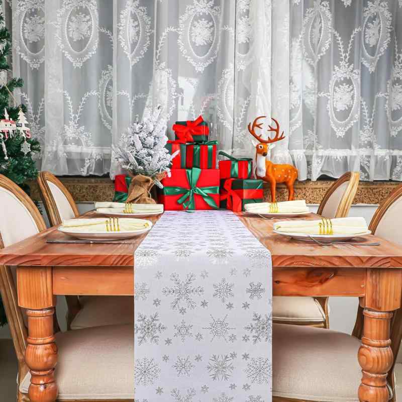 テーブルクロス 白 雪の結晶柄 ポリエステル製 モダン シンプル センタークロス テーブルランナー 断熱..