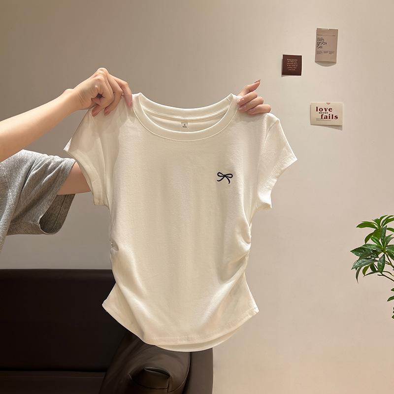 Tシャツ レディース トップス 大きいサイズ 半袖 ジャストショルダー スリムフィット 着痩せ ショート丈 ボーン入り デザイン性 ユニーク インナー 夏 カジュアルスタイル・カテゴリ: Tシャツ・生地: 綿・主素材: 綿・副素材: ポリウレタン・スタイル: プルオーバー、スイート・袖丈: 半袖・加工: 刺繍・フィット感: スリムフィット・着丈: 普通(50cm〜65cm)・ネックライン: クルーネック・袖のタイプ: 通常袖・流行要素: ギャザー・カラー: イエロー、ブルー、ホワイト、グレー・サイズ: S、M、L、XL、XXL・主素材混用率: 90%〜95%未満・副素材混用率: 30%以下