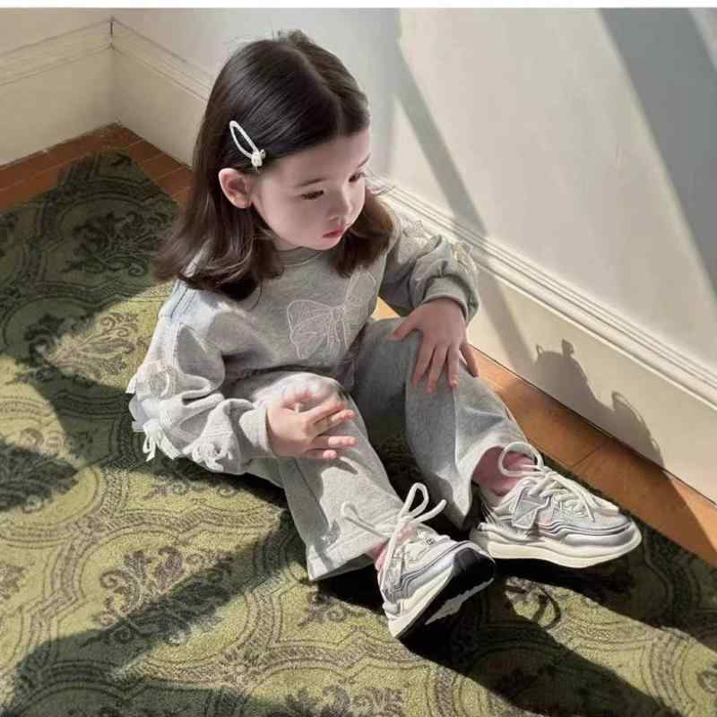 ベビー服 パンツセットアップ 春秋 長袖 トレーナー パンツ 上下セット 2点セット 女の子 幼児 レース 蝶結び 綿100% 90 100 110 120 130 140cm かわいい 韓国風