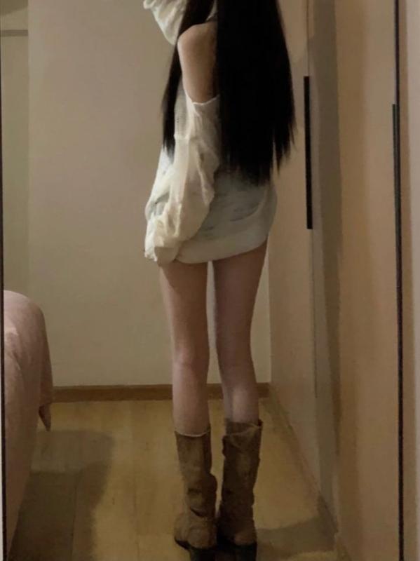 ニット レディース 長袖 白色 カットアウト ダメージ加工 トップス ショート丈 薄手 プルオーバー 接触冷感 紫外線対策 冷房対策 ゆったり かわいい カジュアル