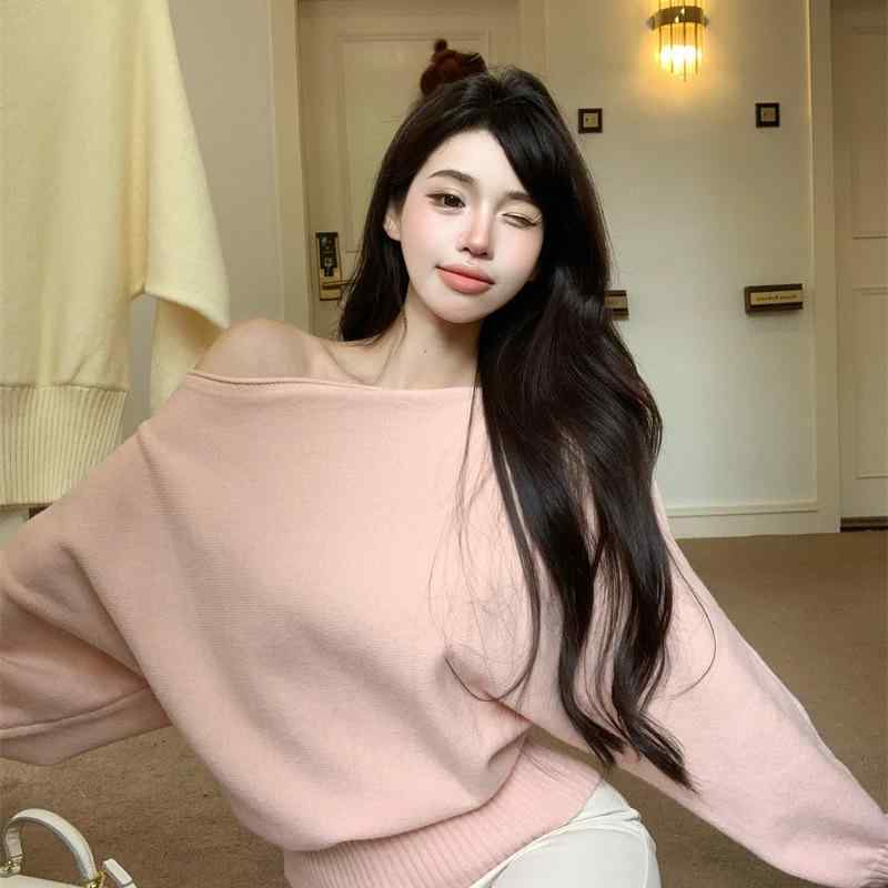 ニット レディース 秋冬 斜めネック 肩出し デザイン ゆるシルエット ゆったり 長袖 トップス プルオーバー 灰色 ピンク系 杏色 赤色 ..