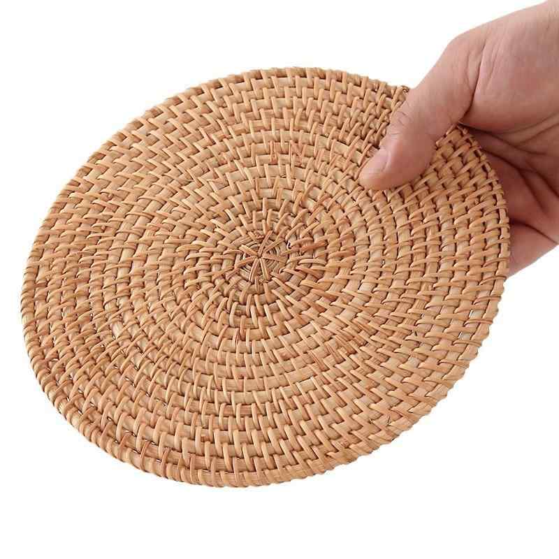 鍋敷き 籐編み 断熱パッド テーブルマット コースター 碗敷き ポットマット ナチュラル 円形 防熱 耐熱 滑り止め 新中式 シンプル 天然素材 おしゃれ