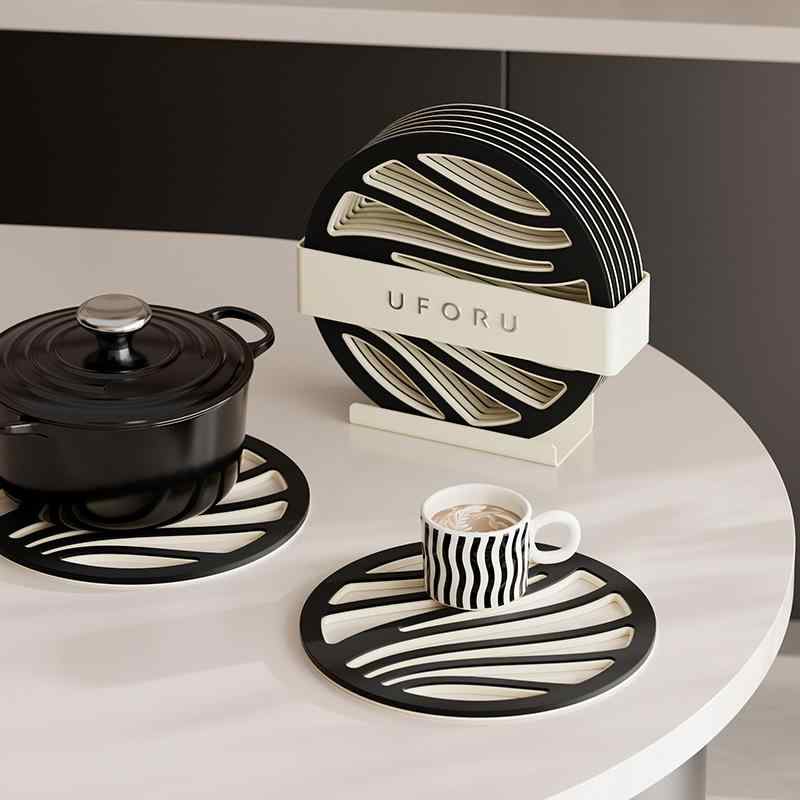 鍋敷き シリコン 耐熱 断熱 防滑 グラスマット コースター 円形 正方形 ブラック ホワイト モノトーン