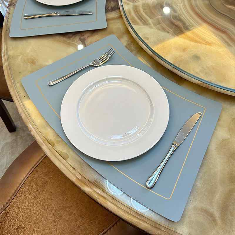 ランチョンマット レザー 断熱 防水 防油 円形 扇形 食卓 家庭用 4枚セット おしゃれ かわいい 北欧風 シンプル 無地 ブラック アイボリー シャンパン