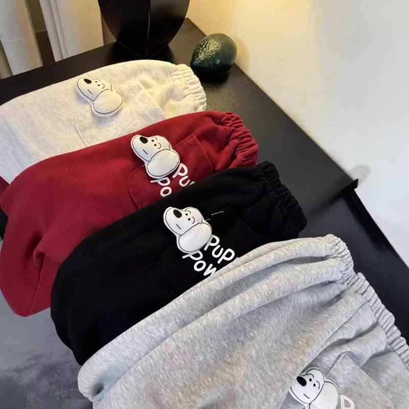 パンツ キッズ 男女兼用 春秋 ズボン 立体漫画 かわいい 犬 ポケット付き スウェットパンツ ロングパンツ 裾絞り ジャージ 高学年 薄手 裏起毛 黒 赤 グレー ポリエステル 綿