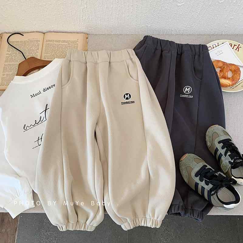 子供服 パンツ キッズ ボーイズ ズボン 韓国版 おしゃれ ウェストゴム コットン ロングパンツ 春秋 普段着 ミディアムウエスト 90cm 100cm 110cm 120cm 130cm 140cm 150cm