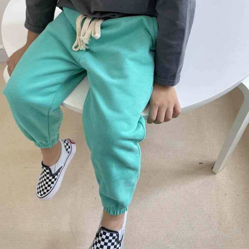 子供用パンツ 男の子 女の子 無地 普段使い 運動着 スウェットパンツ 中童 大童 カジュアル ロングパンツ 黄色 紫 グレー 緑 黒 ピンク 接触冷感 90cm 100cm 110cm 120cm 130cm 140cm