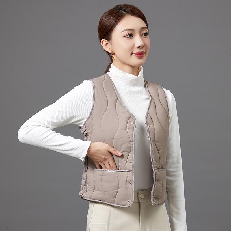 ベスト レディース Vネック 中綿入り あったか 保温 防寒 重ね着 インナー スリム 着痩せ 高見え きれ..