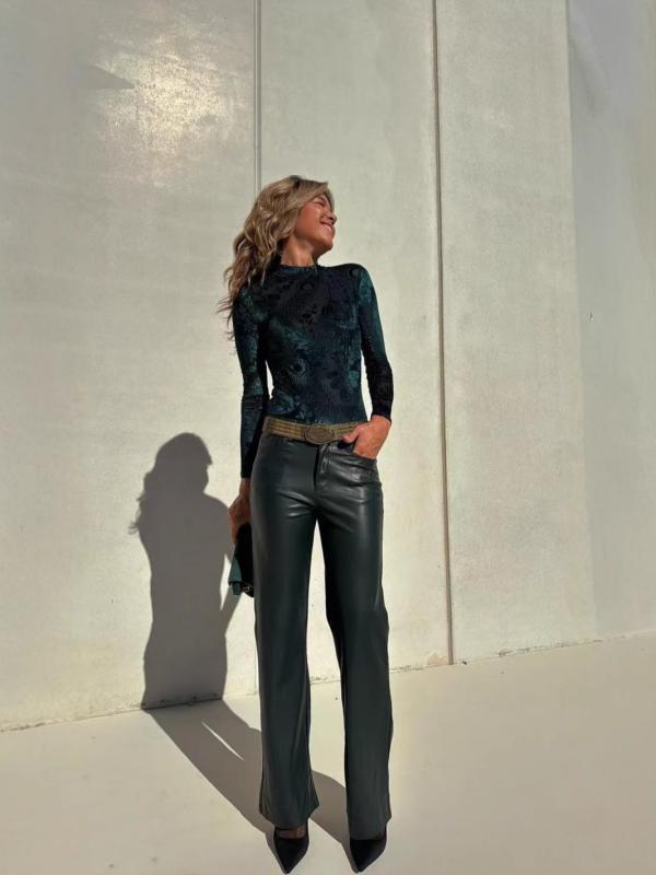 パンツ レディース 高見え 直筒型 レザーパンツ 秋冬 ハイウエスト スタイルアップ 美脚 リラックス 墨緑色 黒色 コーヒー色 裏地付き 防寒 普段使い