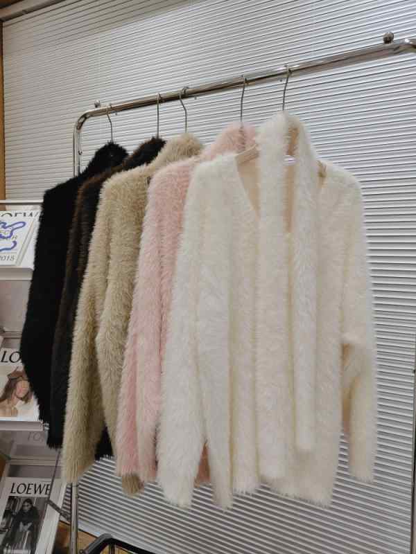 ニット レディース Vネック プルオーバー 秋冬 ミンク風 ファー ふわふわ 暖かい ゆったり トップス セーター オフホワイト ピンク ベージュ ブラウン ブラック(4.0)