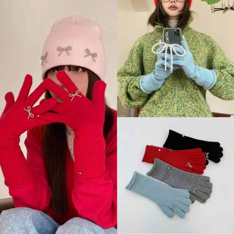 手袋 レディース ニット手袋 分指 グローブ 蝶結び ビーズ かわいい スマートフォン対応 タッチパネル 保温 防寒 秋冬 グレー ブラック..