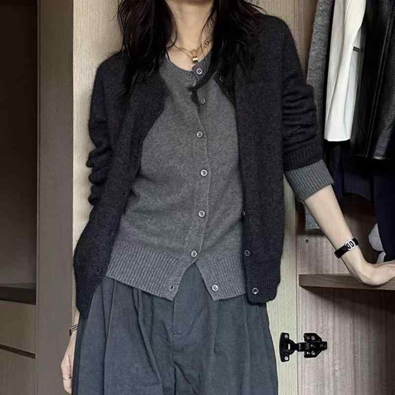 カーディガン レディース ニット 秋冬 韓国風 丸首 セーター トップス ウール ゆったり ケーブル編み 長袖 切り替え ミディアムグレー ダークグレー
