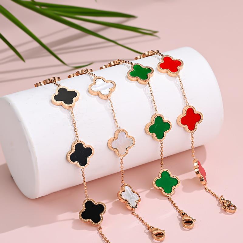 Jade - ブレスレット レディース チタン鋼 四つ葉 クローバー 18K 金メッキ ファッション 韓国風 エレガント ブラック レッド グリーン ホワイト ローズゴールド