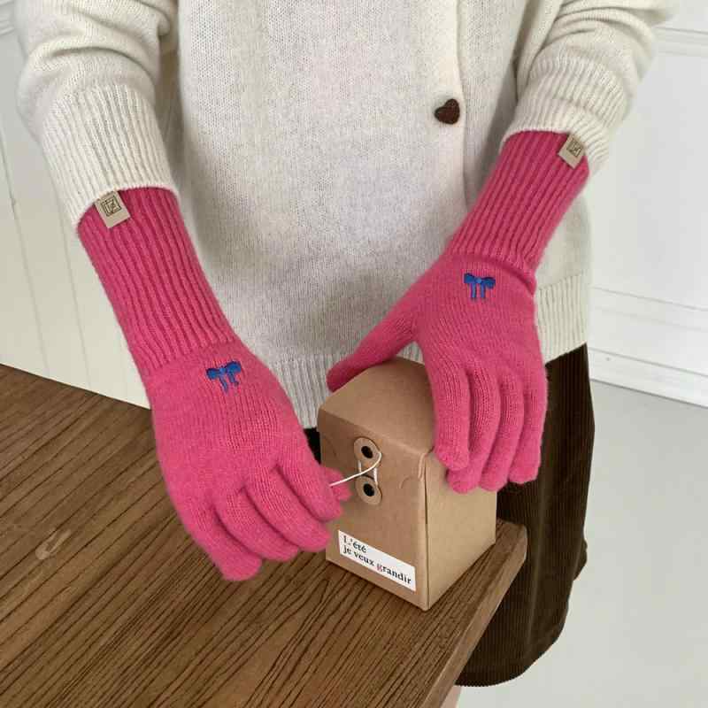 手袋 レディース 秋冬 蝶結び 刺繍 ニット 手袋 防寒 スマートフォン対応 ピンク系 ゆったり かわいい 学生 日常 普段使い ガーリー