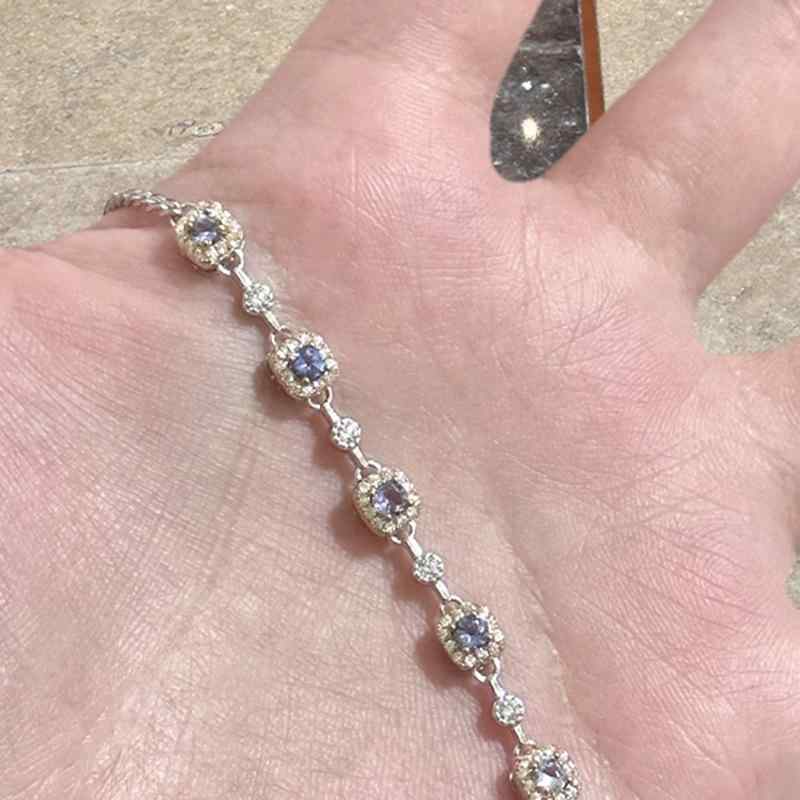 ブレスレット レディース 女性用 紫色 ジルコニア おしゃれ かわいい 個性的 デザイン 電気メッキ加工 手飾り 白金色