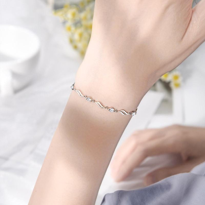 White Coral - ブレスレット レディース 海モチーフ ジルコニア ブルー シルバーカラー ウェーブ かわいい おしゃれ アクセサリー 誕生日 プレゼント