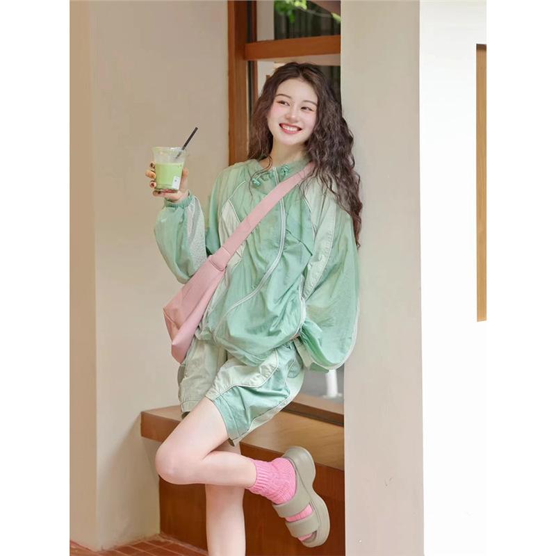 セットアップ レディース リゾート ビーチウェア 春夏 3D 立体柄 曝け出す 刺繡入り 緑 グリーン 配色 上下セット ショートパンツ カジュアル 普段使い