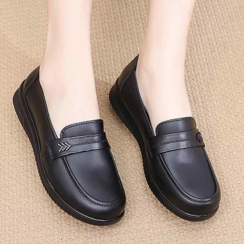 靴 レディース 婦人靴 レザーシューズ スリッポン ローヒール ぺたんこ靴 ラウンドトゥ 柔らかい 本革 通気性 履きやすい 痛くない 歩きやすい 普段使い 旅行 春夏秋冬 黒