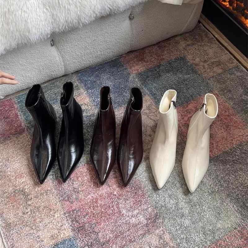 ショートブーツ レディース 秋冬 韓国風 ローヒール チャンキーヒール ポインテッドトゥ サイドジップ 耐摩耗 滑り止め アイボリー ブラック ブラウン